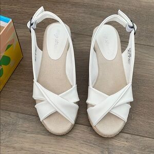 easy street White Cross-Strap Slingback Sandals